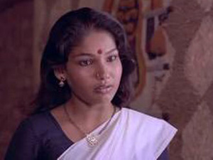 Finally Mounika gets her 'right' to pay homage to Balu Mahendra Finally Mounika gets her 'right' to pay homage to Balu Mahendra