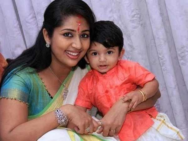 மீண்டும் நடிப்பு