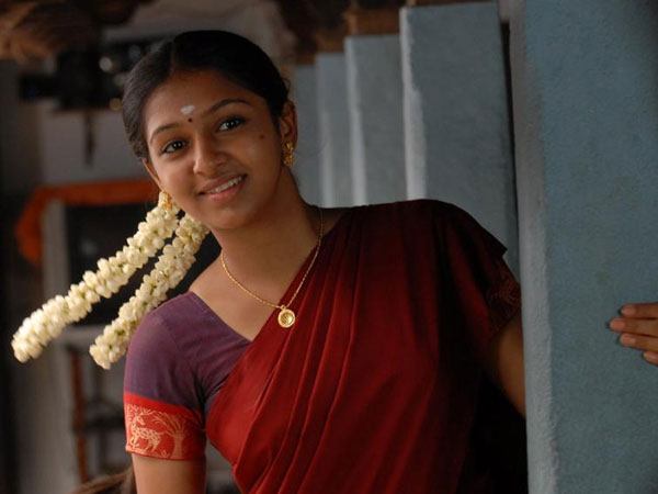 லட்சுமி மேனன்...