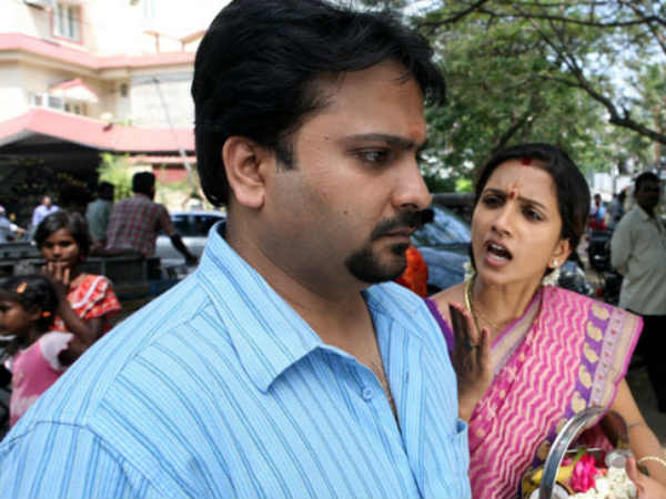 சீரியலில் ஹீரோ