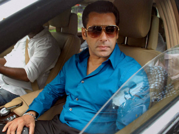 Salman Khan launches employment website Salman Khan launches employment website