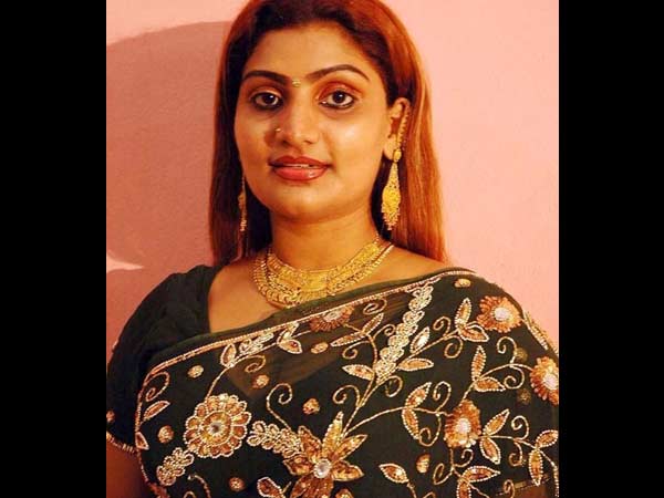 ஆள்தான் வெள்ளை