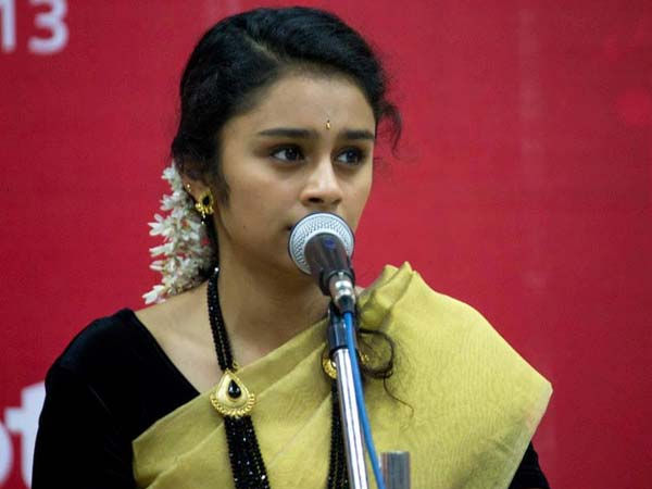 பாடகி பிரகதி