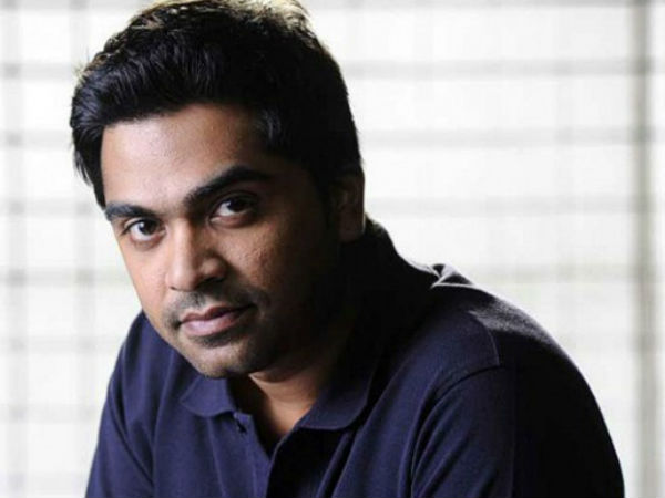 வாலுவில் பட்டம் கட்