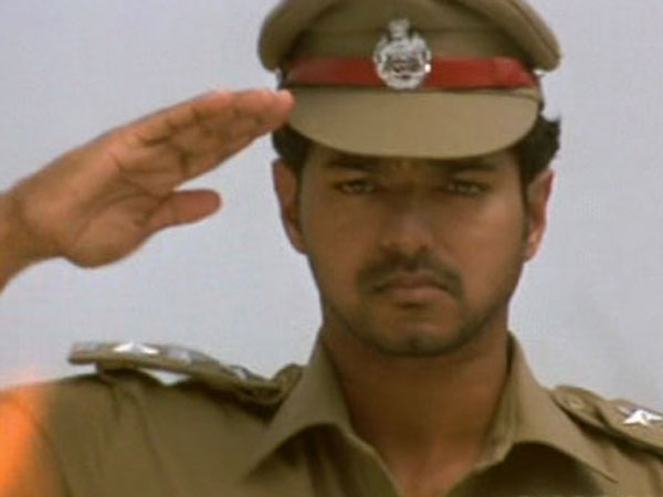 போலீஸ் கெட்அப்