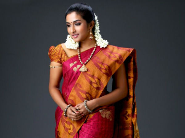 ஆண்டாள் அழகரில்