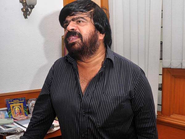 3 முதல்வர்களுக்கு எதிராக...