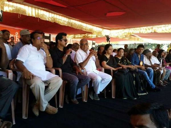 தமிழ் திரையுலகினர்...