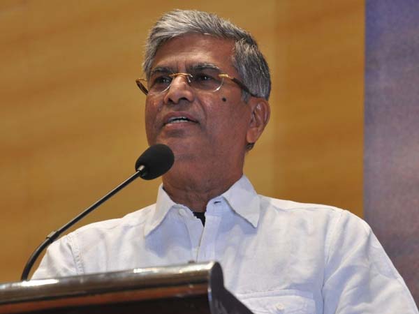 70 வயது முதியவராக