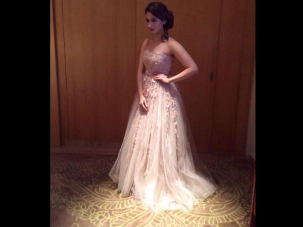Lakshmi Manchu praises Tamanna's beauty Lakshmi Manchu praises Tamanna's beauty