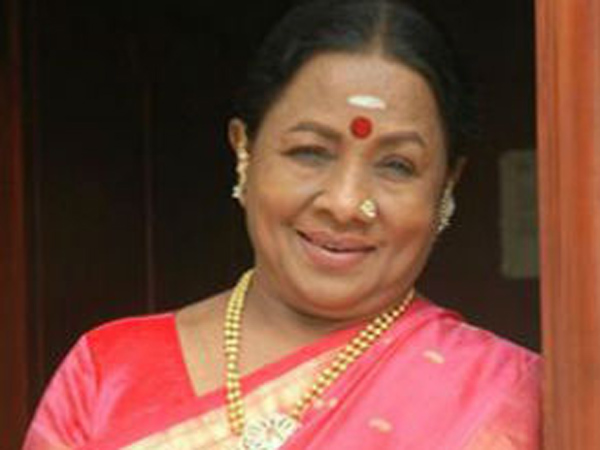 Life time achievement award to Manorama Life time achievement award to Manorama