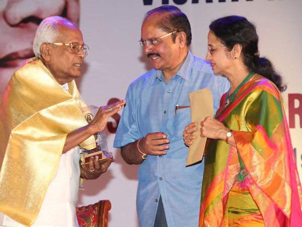 Justice Karpagavinayagam praises MGR movies Justice Karpagavinayagam praises MGR movies