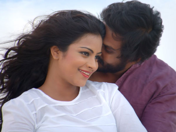 Ithirayil Varum Sambavangal Anaithum Karpaniye Ithirayil Varum Sambavangal Anaithum Karpaniye