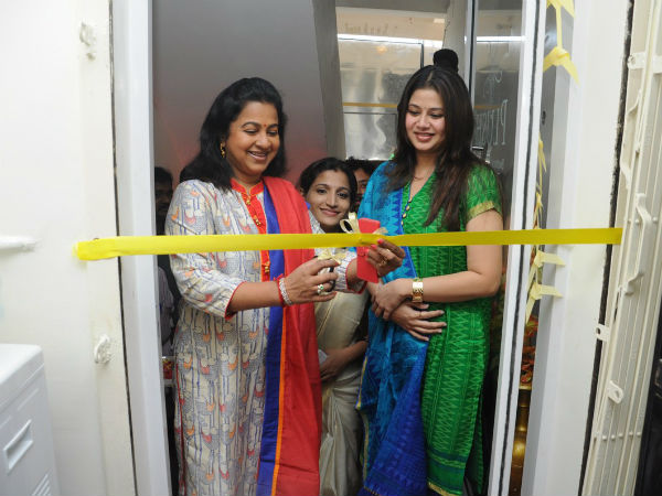 Actress Santhoshi becomes designer Actress Santhoshi becomes designer