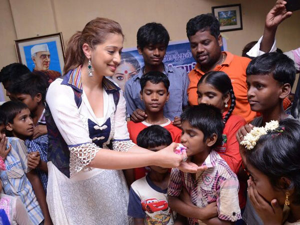 Lakshmi Rai celebrates birthday with Orphanage Lakshmi Rai celebrates birthday with Orphanage