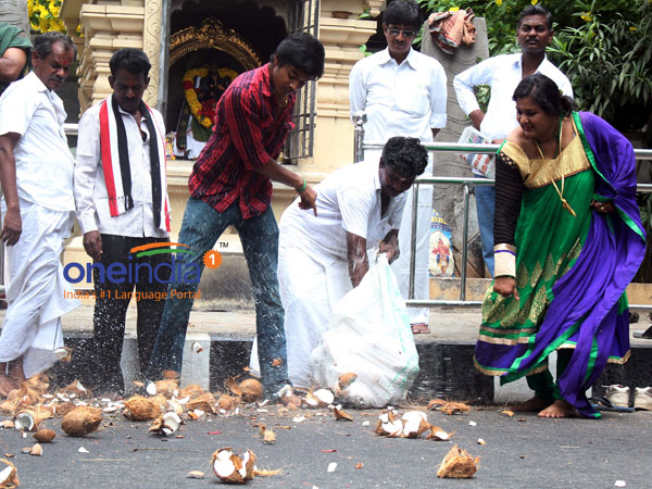 கவர்ச்சி நடிகை பபிதா: