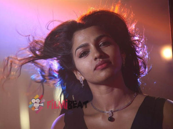 சமூக அவலங்களுக்கு எதிராக: