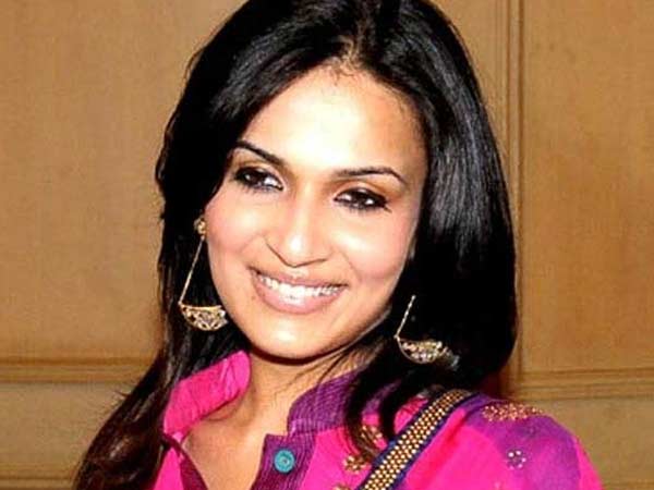 Soundarya Rajini quits from Eros Soundarya Rajini quits from Eros