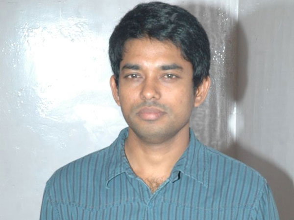 Director Saravanan met with accident Director Saravanan met with accident