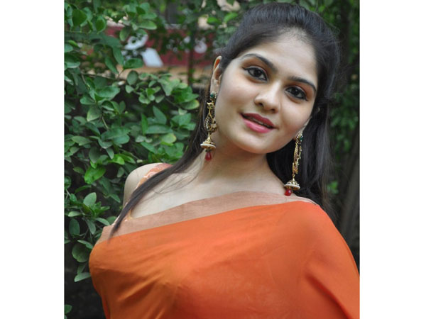 Actress Viba's secret marriage Actress Viba's secret marriage
