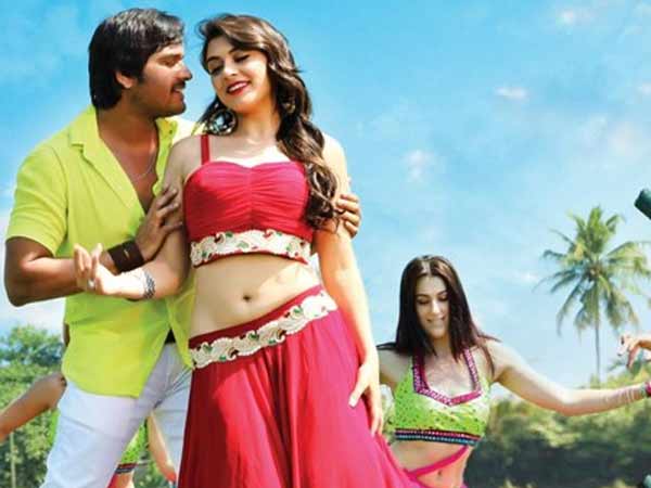 முதலில் நித்யா அப்புறம் ஹன்சிகா