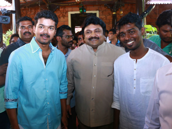ட்விட்டரில் ட்ரெண்டிங்