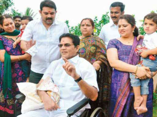 Daughter steals the show on Jagathy's comeback Daughter steals the show on Jagathy's comeback