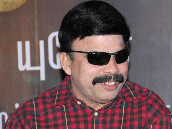 ரசிகர்கள் கேள்வி எழுப்ப மாட்டார்களா என்ன...