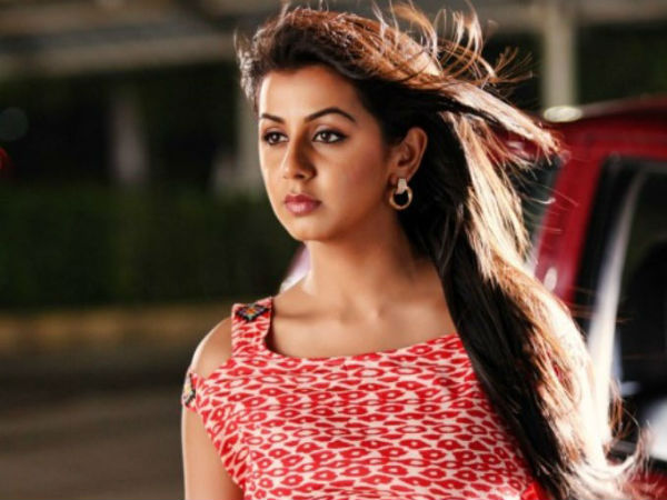 அரசியலின் நிஜத்தை எடுத்துரைக்கும்