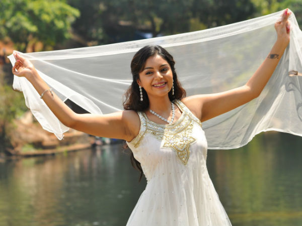 பெற்றோரால் பிரச்சனை.. நாயகி மர்கயா...