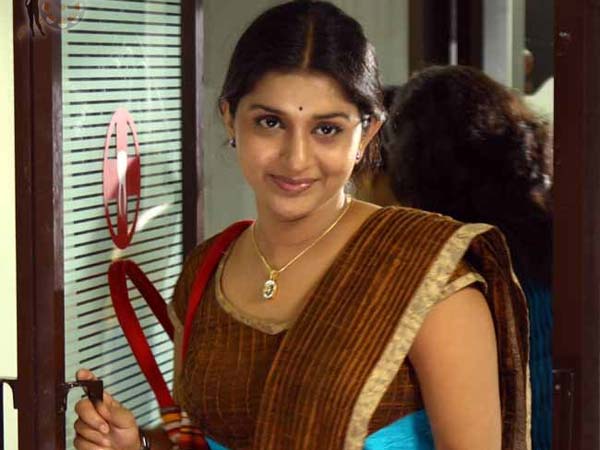 யார் நாயகி