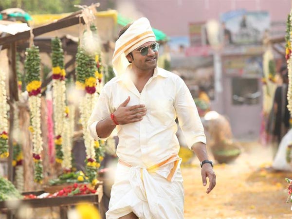 கசப்பைப் பொருட்படுத்தாமல் நடித்த ஹன்சிகா