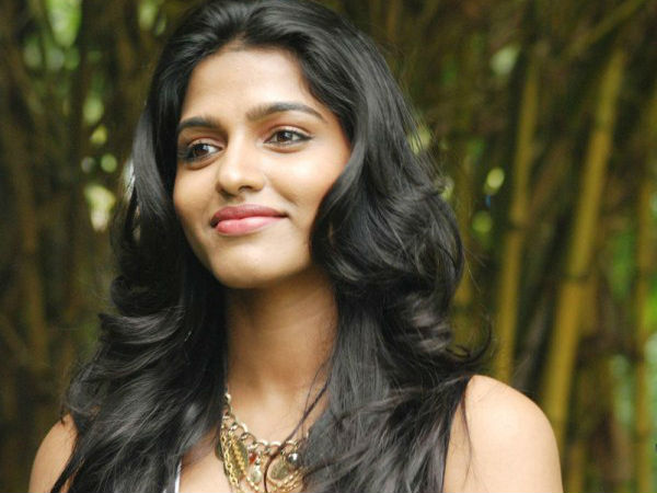 Dhanshika exciting to act with Rajini Dhanshika exciting to act with Rajini