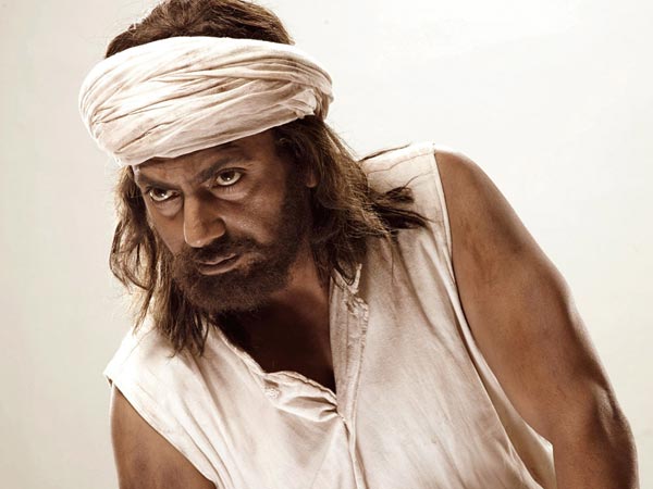 இயக்குநர்