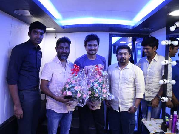ஹாரிஸ் ஜெயராஜிற்குப் பதிலாக சந்தோஷ் நாராயணன்