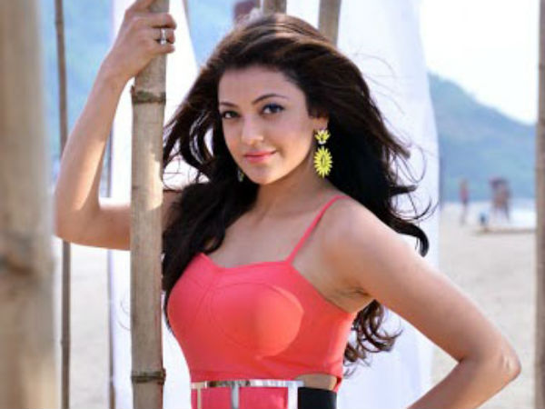 Keerthi Suresh walks out from Kavalai Vendam Keerthi Suresh walks out from Kavalai Vendam
