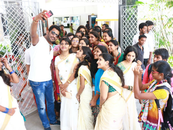 Vishal and Suseendhiran to conduct acting workshop for college students Vishal and Suseendhiran to conduct acting workshop for college students