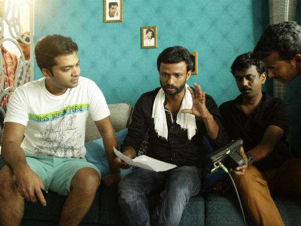 குத்துப் பாடலால் தாமதம்