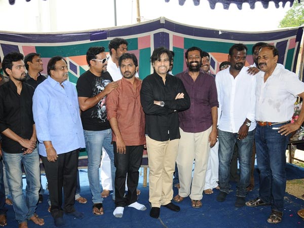 Karthik - Vaibav in Jindha Karthik - Vaibav in Jindha