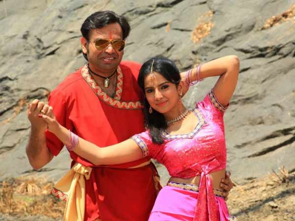 மாங்காவுக்கு 2 ஹீரோயின்...