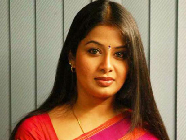 சங்கீதா (பிதாமகன்) 2003 :