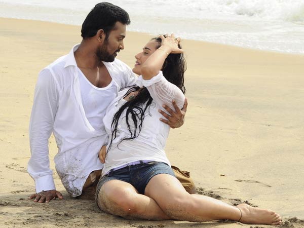 Thagiduthaththom, a chase for Rs 5 cr Thagiduthaththom, a chase for Rs 5 cr