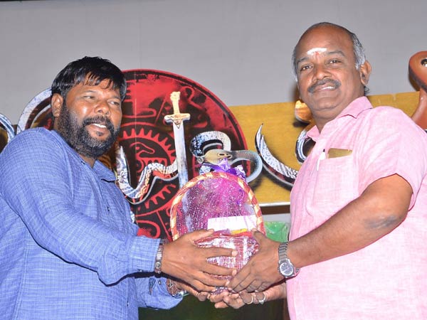 Real snake at Vidayutham audio launch stage Real snake at Vidayutham audio launch stage