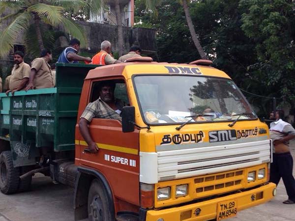 Rajini provides shelter for 1000 sanitary workers Rajini provides shelter for 1000 sanitary workers