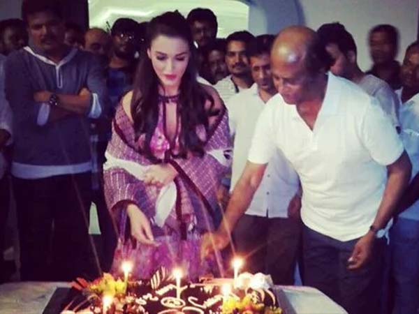 Rajini cuts Christmas cake at 2.O sets Rajini cuts Christmas cake at 2.O sets