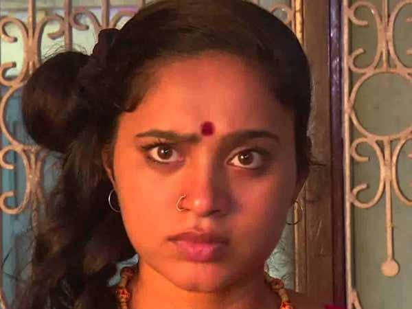 தேடி அலையும் பூமிகா...