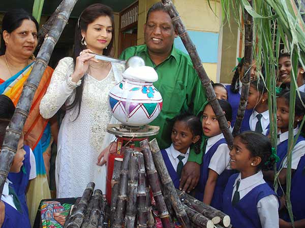 பள்ளியில் விழா