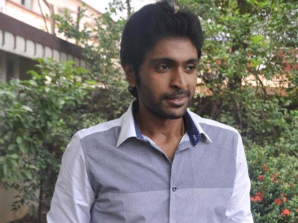 விக்ரம் பிரபு...