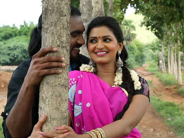 தமிழில் அறிமுகம்