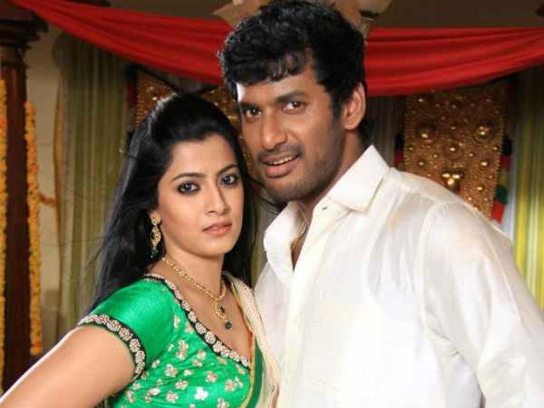 Natchathira cricket league: Father ditches, daughter admires Natchathira cricket league: Father ditches, daughter admires
